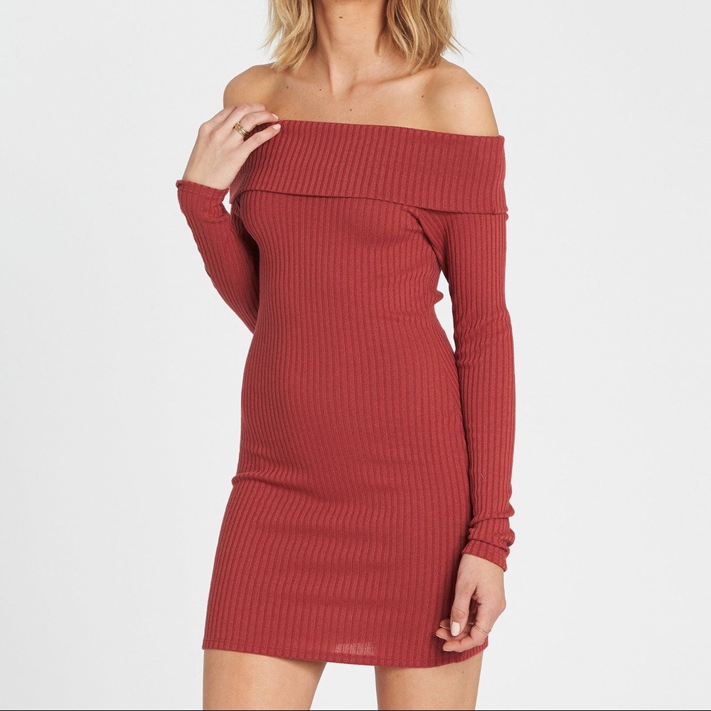 Fitted Sweater Dress - Picture 3 of 12